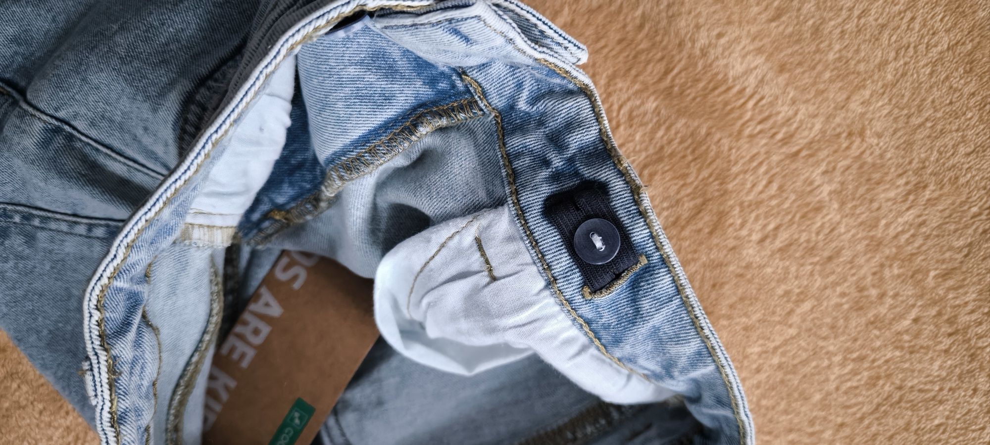 Nowe spodnie jeansowe coccodrillo r. 128