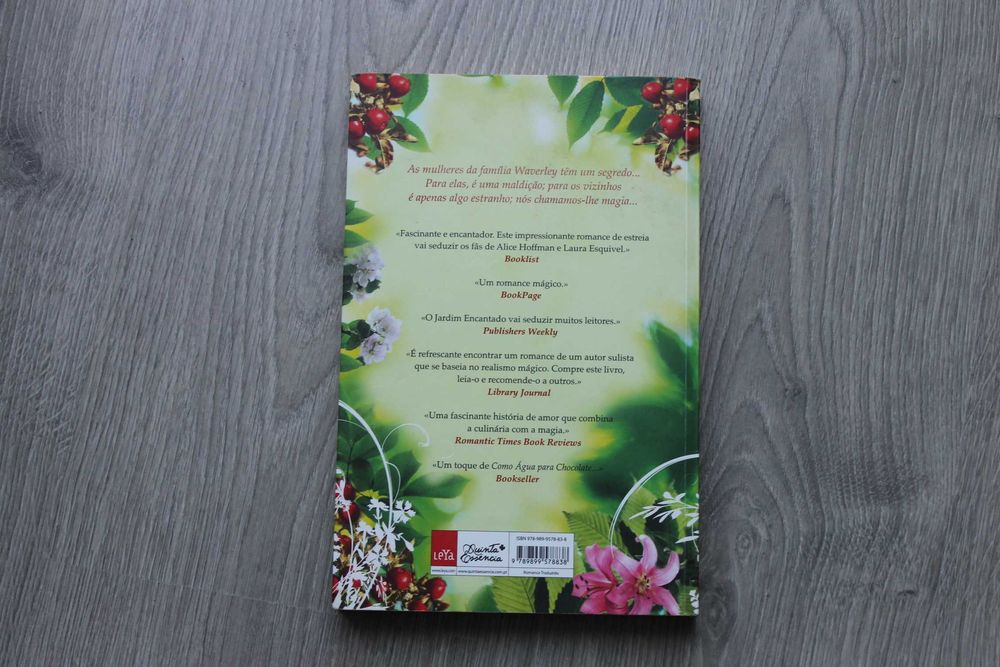 Livro O Jardim encantado de Sarah Addison Allen