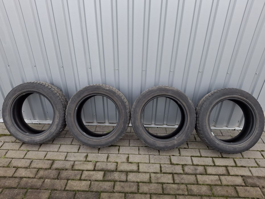 Зимові шини Nokian 205/55 R16 - 4 шт.