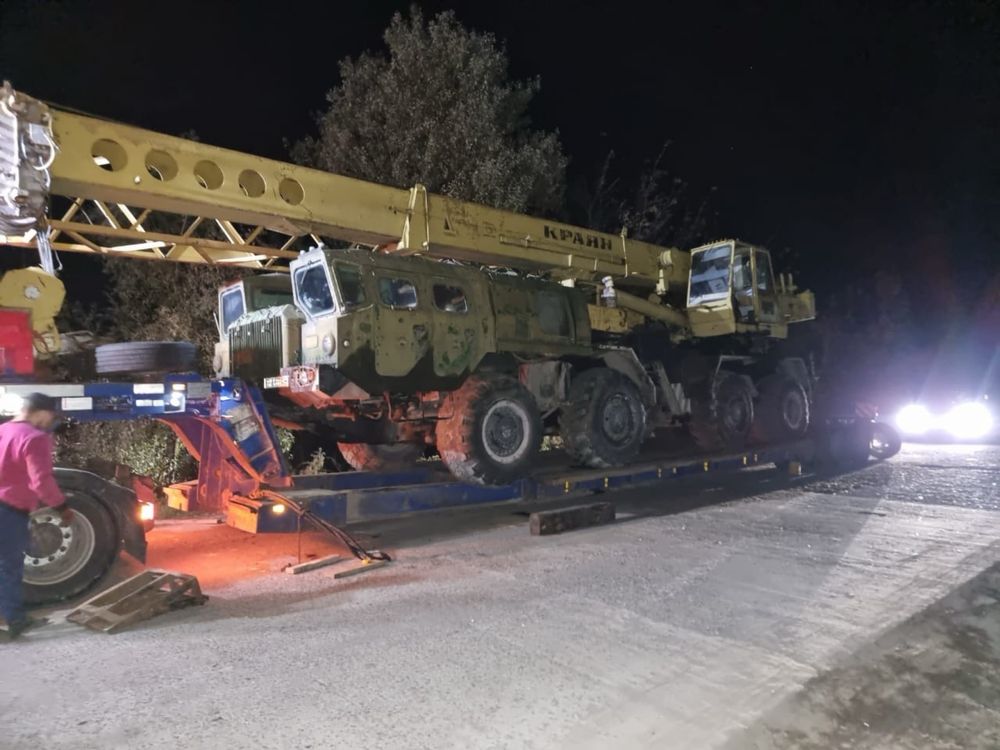 Автокран МАЗ 73101 ураган