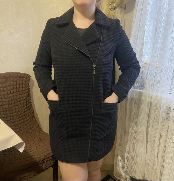 Пальто жіноче демисезонне