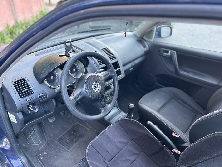Volkswagen polo 2001 1.0 gasolina 140 mil km