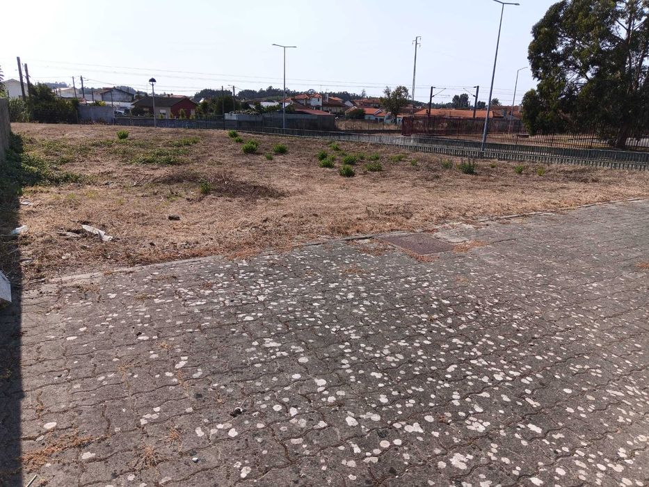 Excelente terreno à venda na Rua das Barreiras, 2 - Estarreja