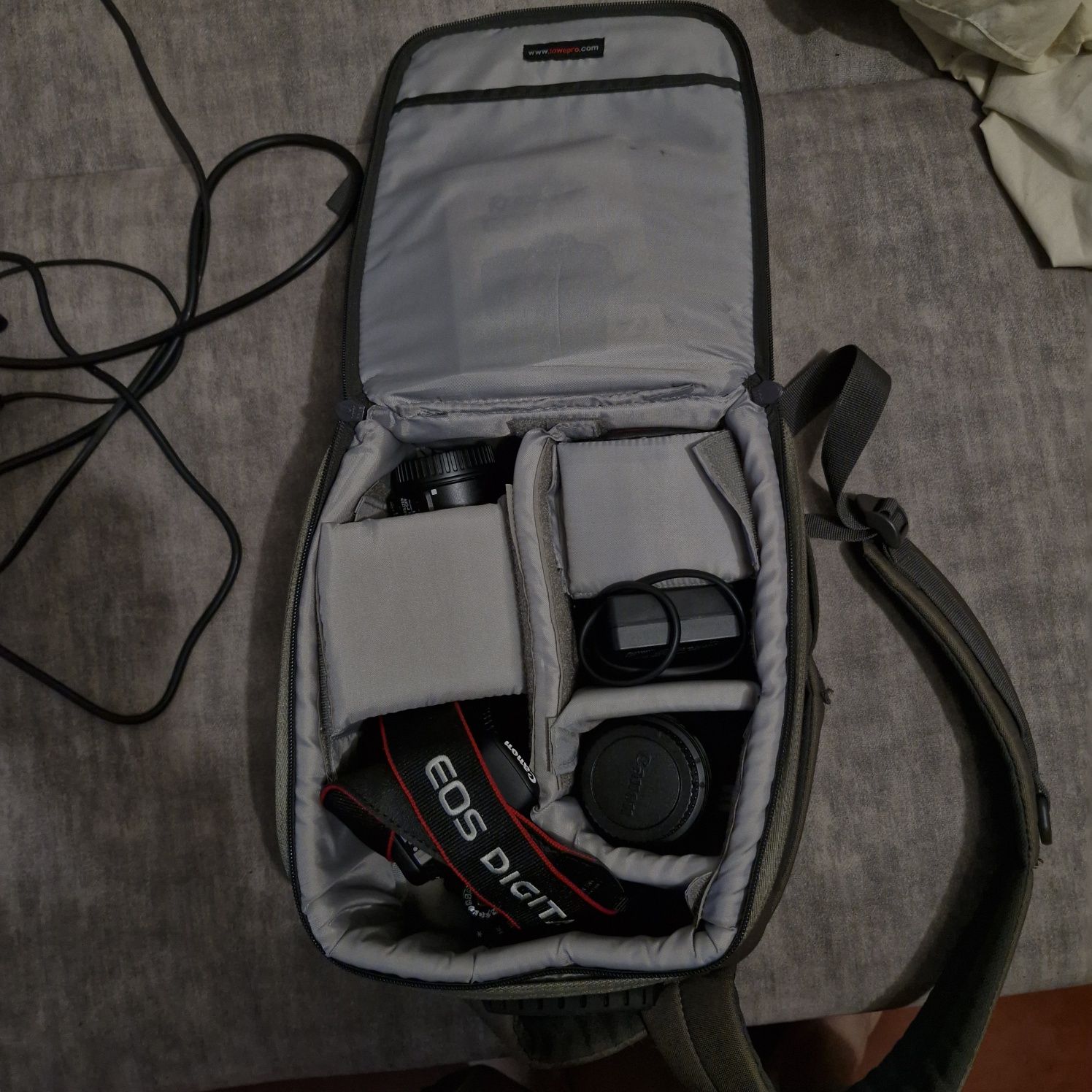 Продається камера Canon EOS Rebel T3i (600D)