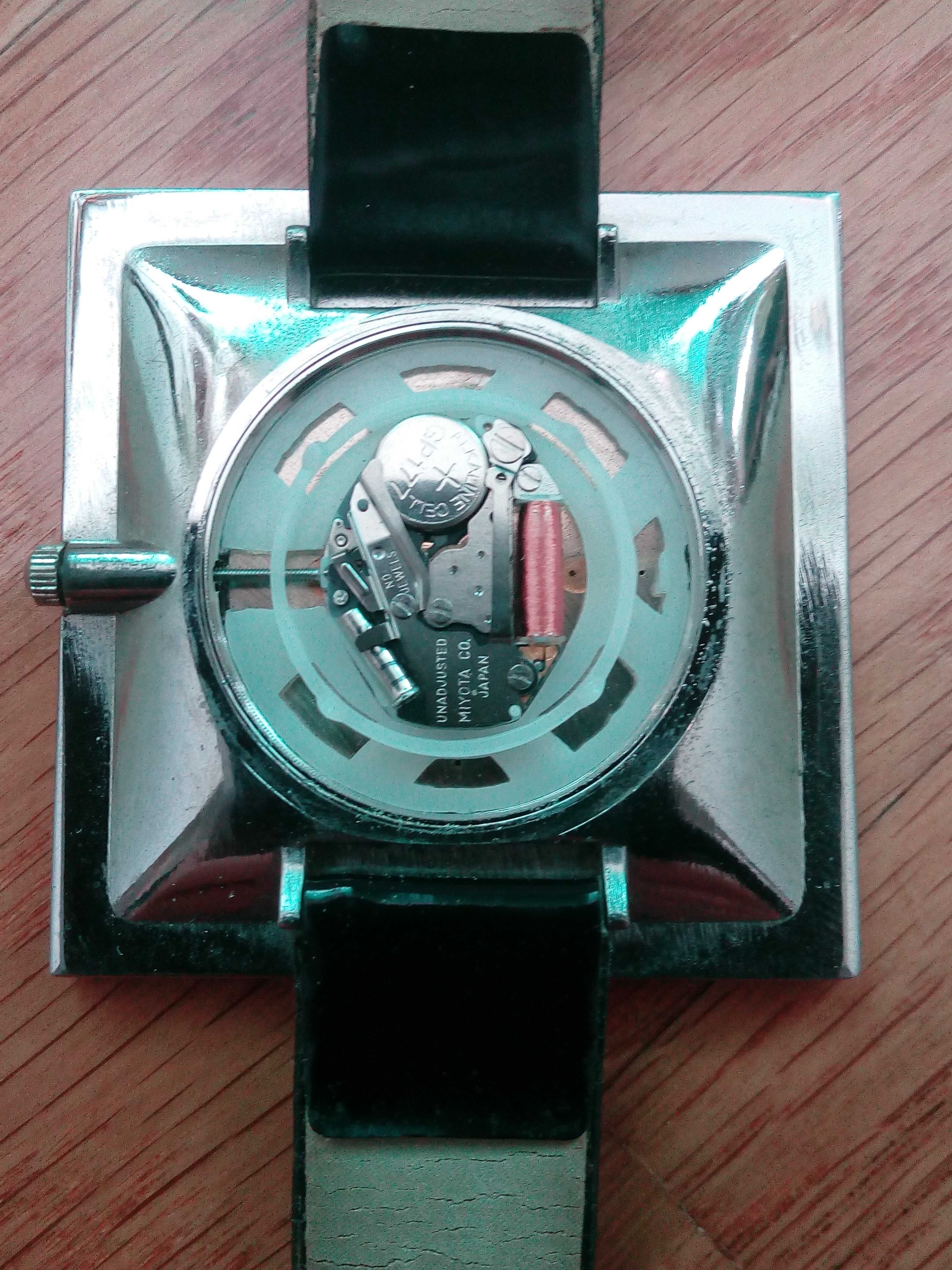 Годинник жіночий RQMAND 5132.