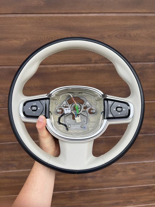 Bezinwazyjne przyciemnianie szyb, renowacja tapicerki skórzanej