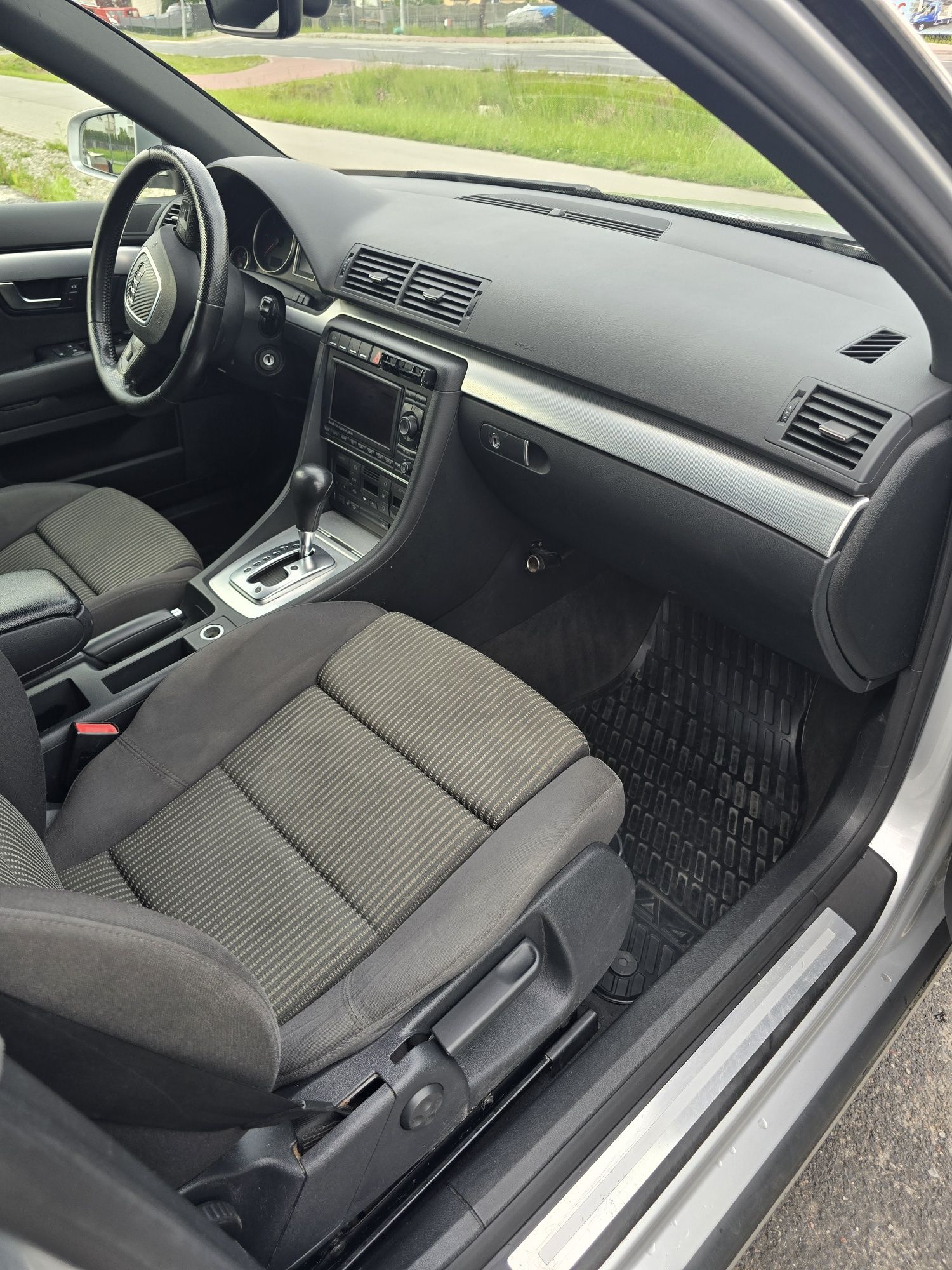 Audi A4  2007r 301000km