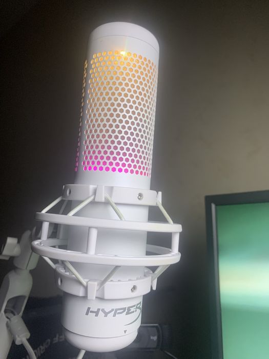 Микрофон HyperX QuadCast 2 S