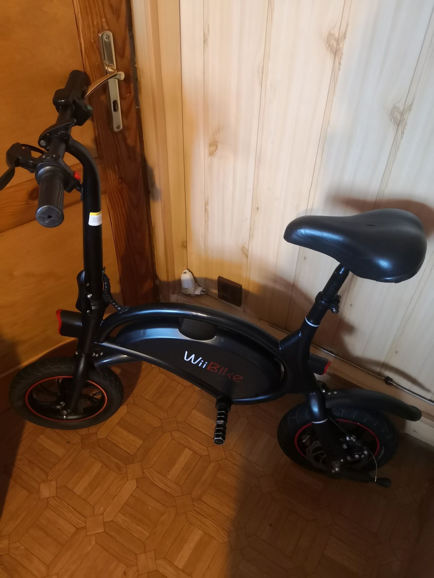 Hulajnoga w bardzo dobrym stanie.
