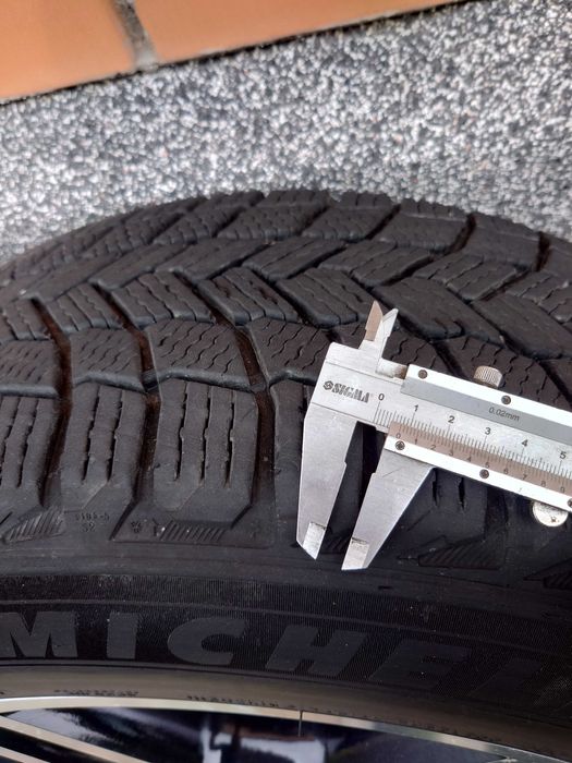 235 60 19 Michelin X-Ice Snow Зима комплект майже Нові