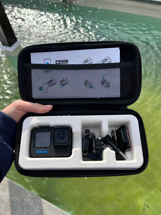 Екшн-камера GoPro Hero 10 в гарному стані.