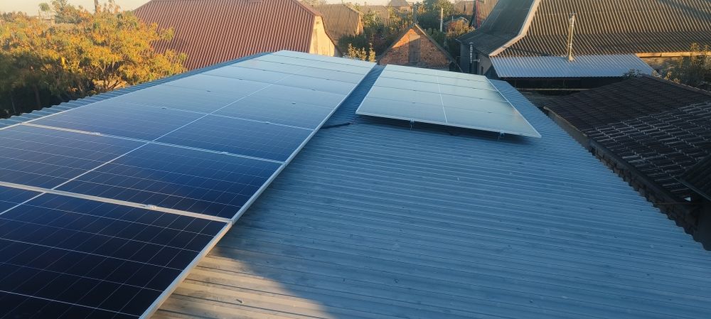 Новий джерело безперервного живлення для дому, квартири або офісу.