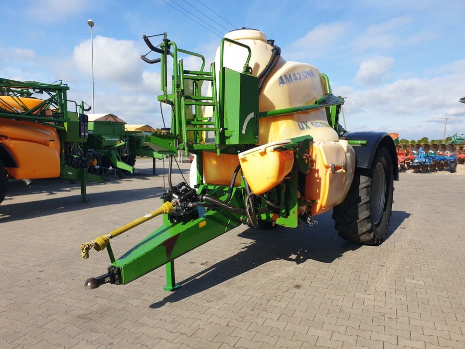 Zbiornik opryskiwacz opryskiwacza beczka Amazone UX 5600 l