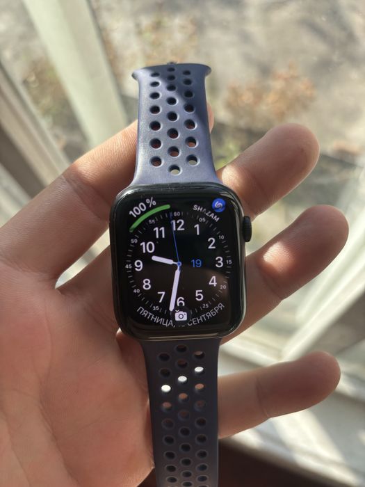 Apple watch series 9 45mm на гарантии