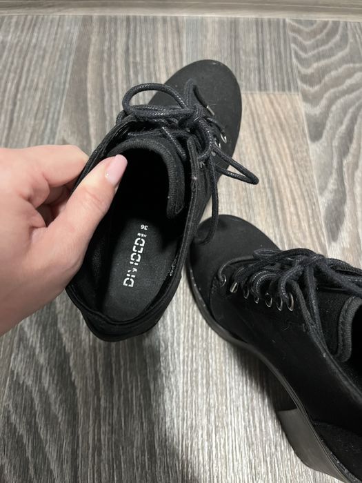 Ботильйони на підборах