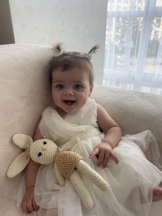 Святкова сукня для дівчинки 9-12 міс