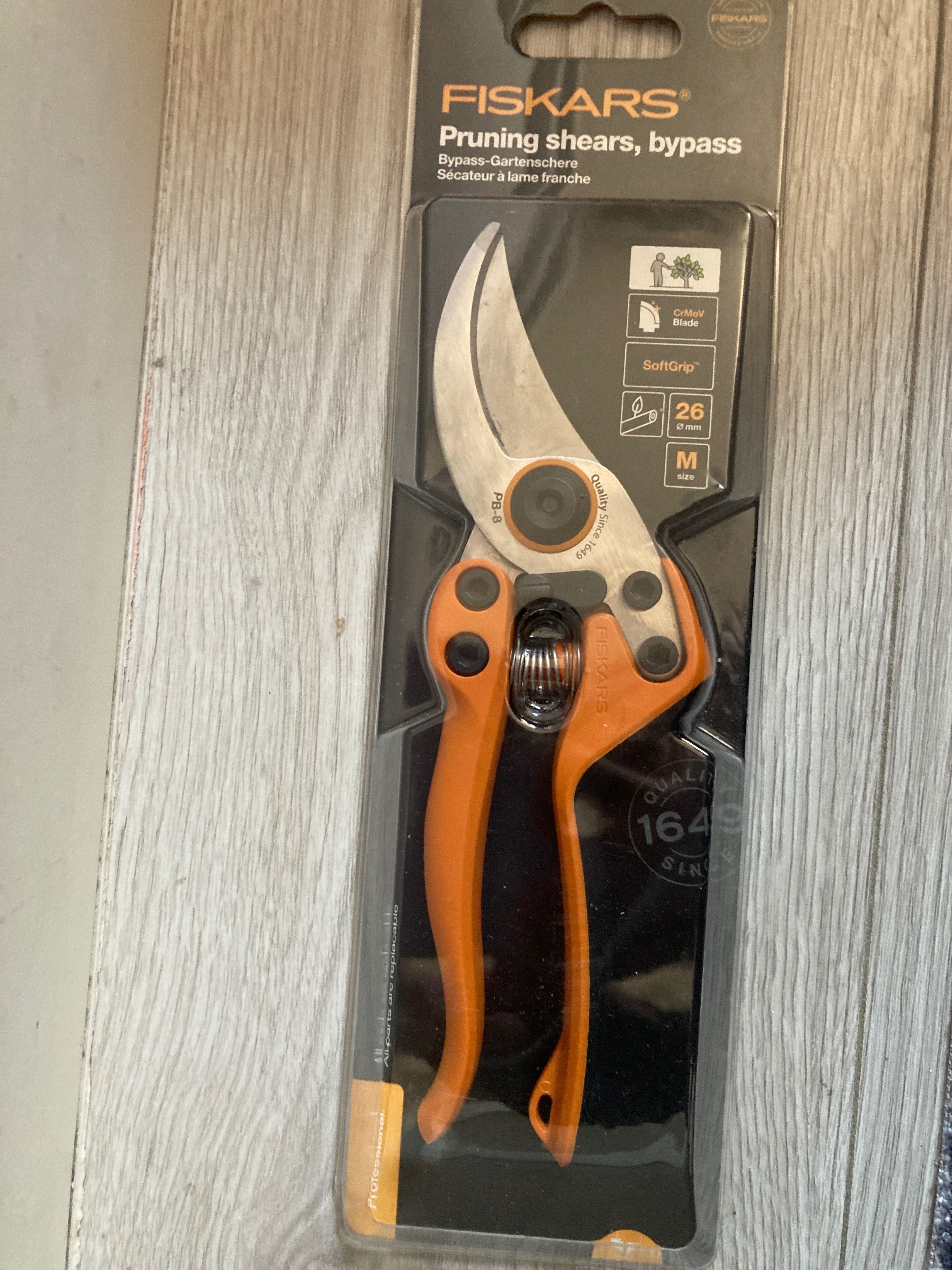 Fiskars Pruning shears bypass sekator