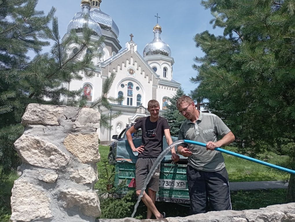 Буріння свердловин монтаж насосів