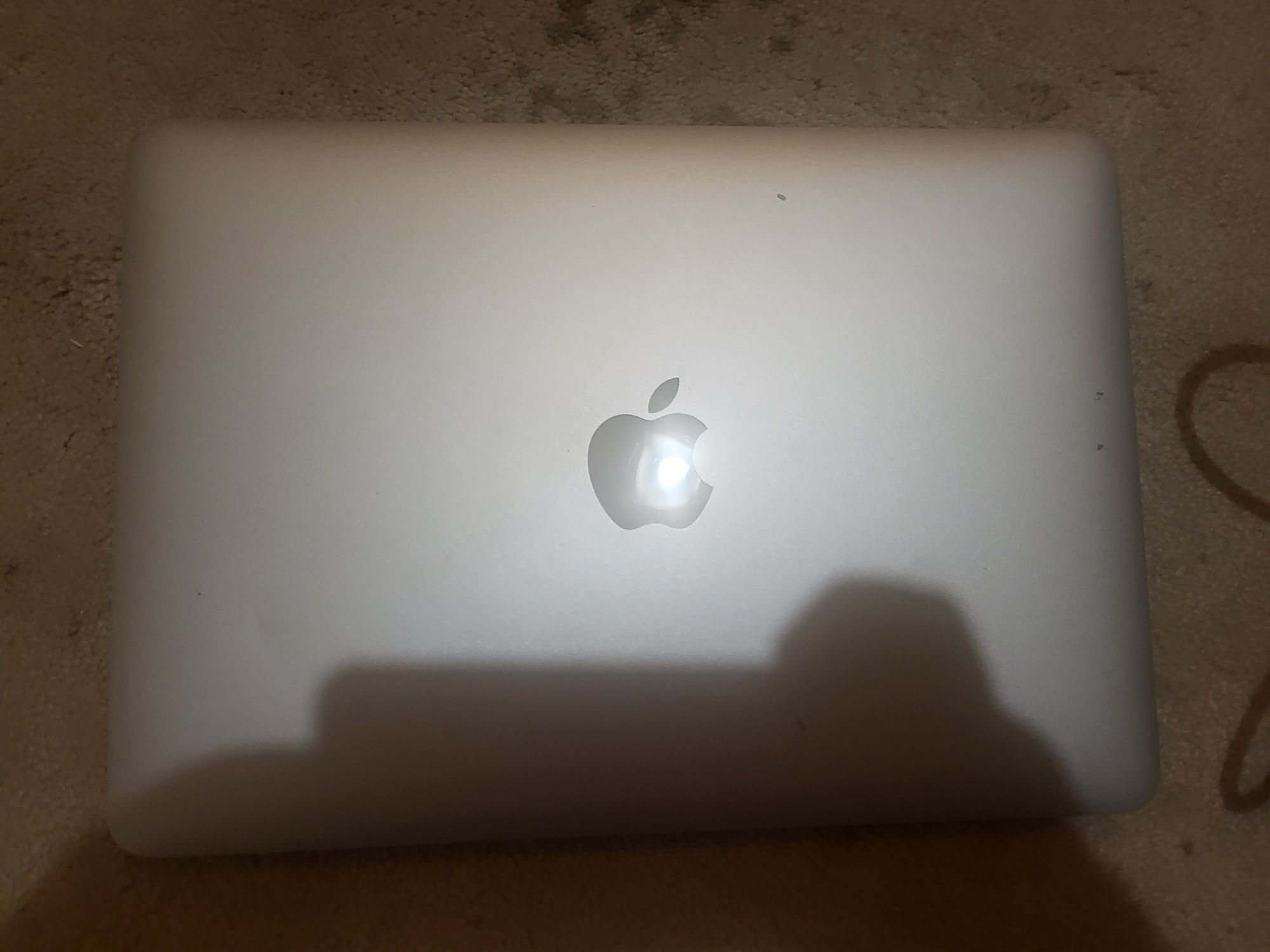Sprzedam MacBook Pro Model A1502 (Pojawia się na ekranie brak systemu)