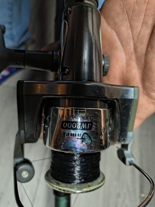 Sprzedam zestaw wędkarski: spinning teleskopowy z kołowrotkiem