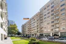 Apartamento T3+1, com 316 m², 3 varandas e 2 frentes no AVIZ, Porto.