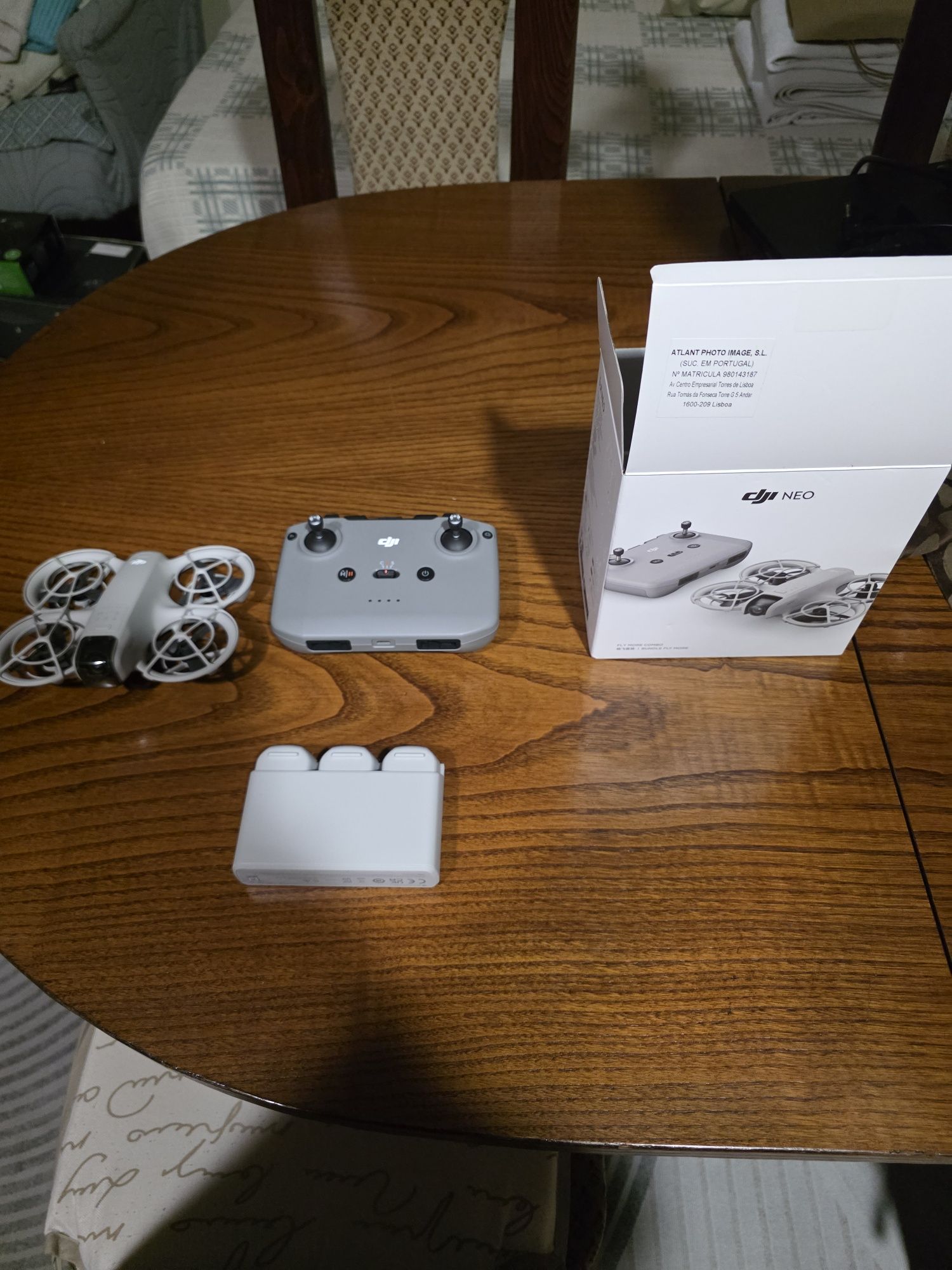 DJI NEO Fly More Combo