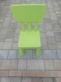 Krzesla Ikea Zielone i dwa niebieskie