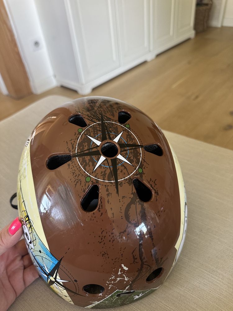 Piekny kask rowerowy Grafika  60-62cm