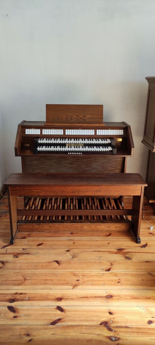 Organy Johannus op 230  ( małopolska)