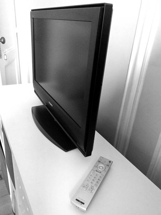 Ecra de televisão (66x50) como novo SONY