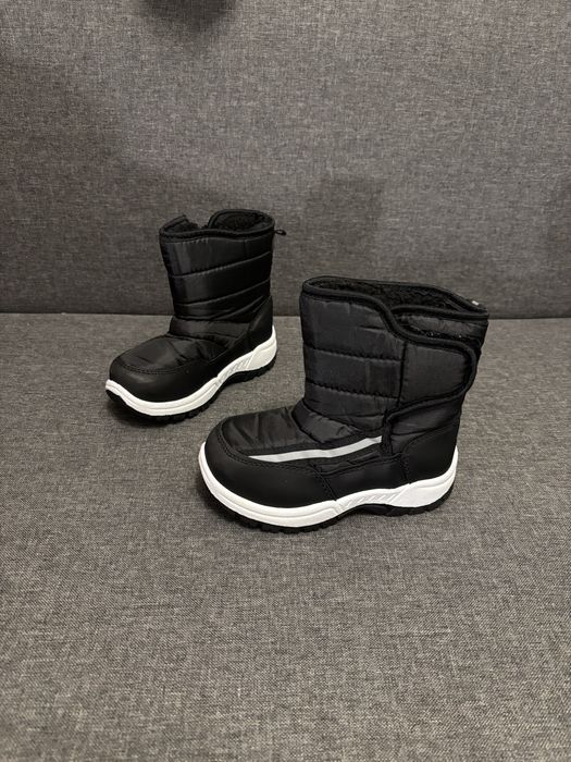 Sinsay р.27 уст.17,5см нога17см Дитячі зимові чоботи на хлопчика чорні