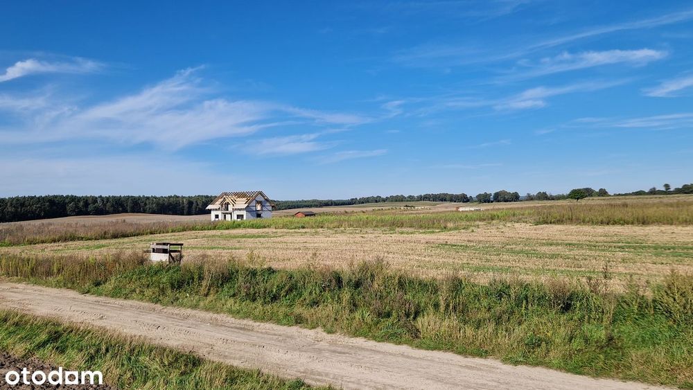 Działka budowlana jednorodzinna w centrum Uzdowo