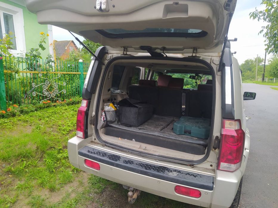 Jeep Comangeer 3.0 автомат повний привід для тих в когоУБД хороша ціна
