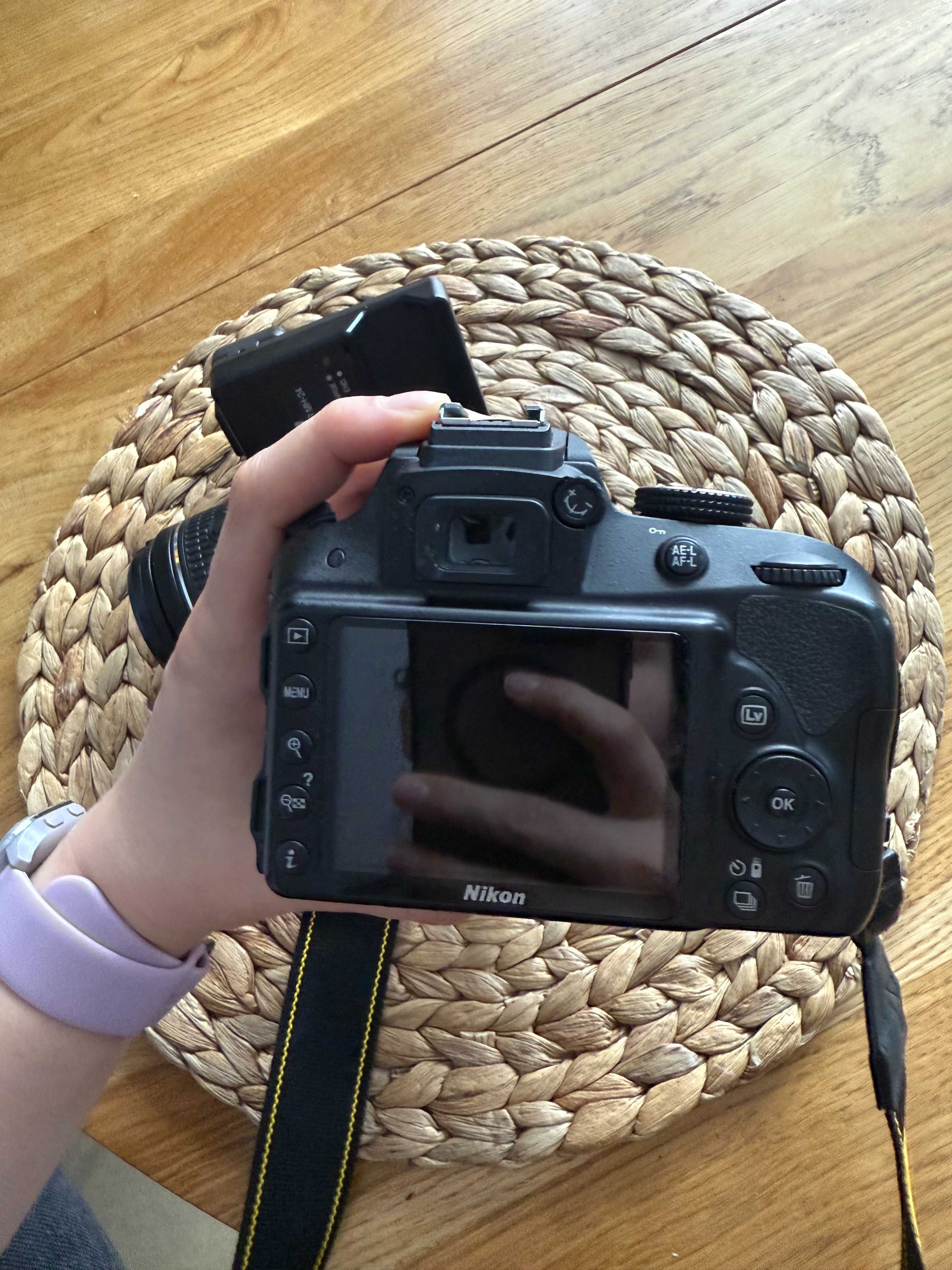 Lustrzanka Nikon D3300 z dwoma obiektywami i torbą