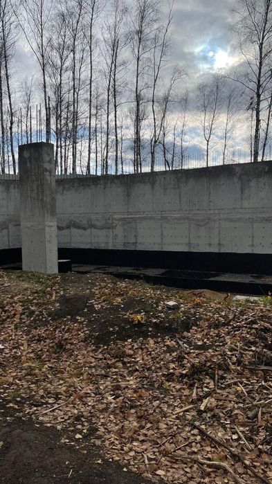 Продам власну ділянку 25соток та недобудований новий будинок у березах