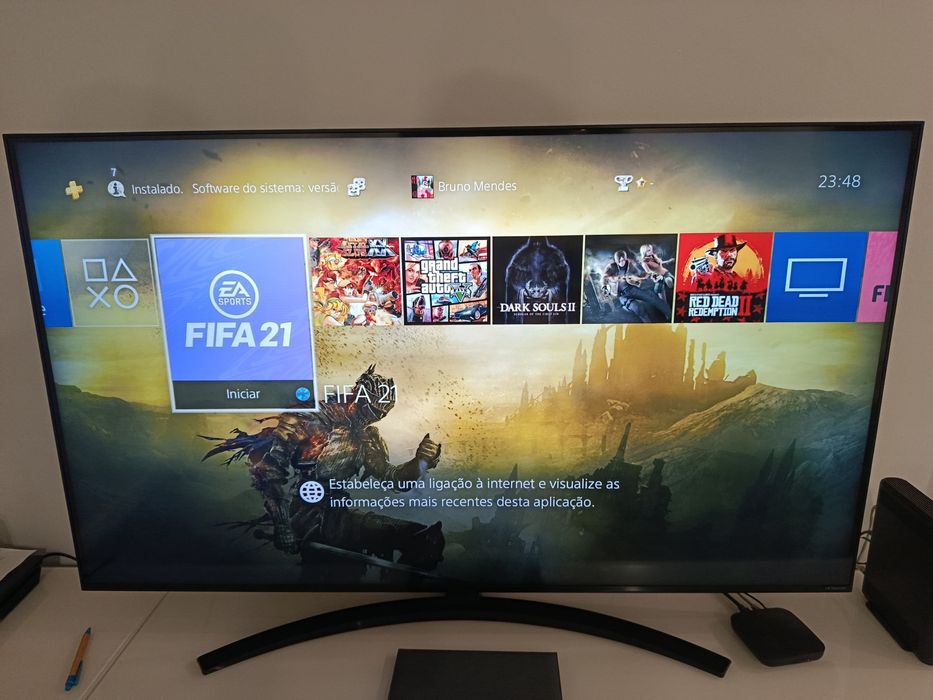 Consola PlayStation 4 Slim com 11 jogos 1 comando ( Leia a descrição)