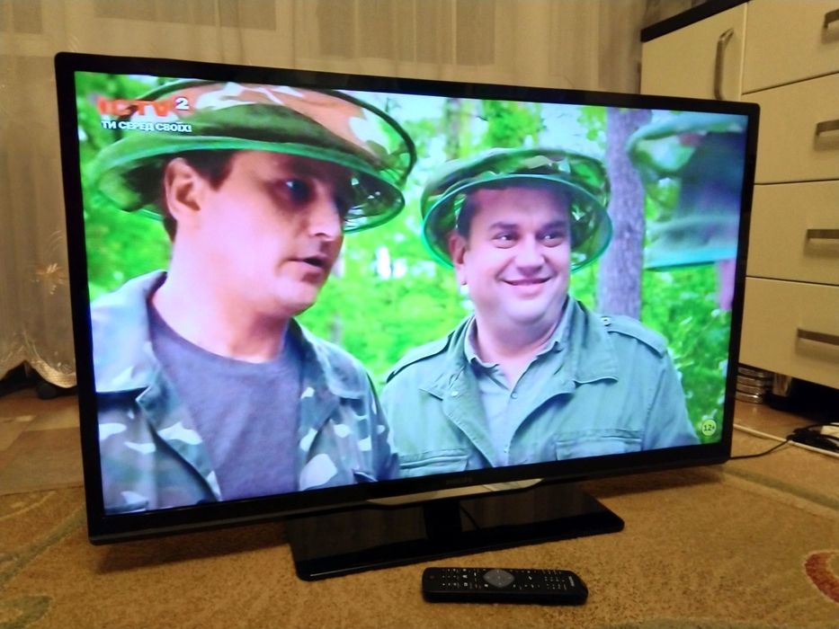 Телевізор LED PHILIPS 39PFL3208K  FUll HD у відмінному робочому стані.