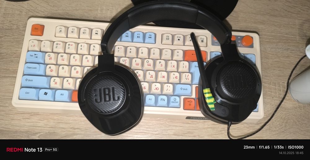 Навушники jbl не працює мікрофон