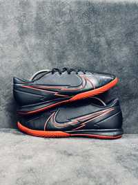 Продам оригінальні футзалки Nike Mercurial Vapor 13  (40р- 24,5-25 см)
