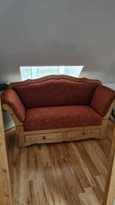 Sofa w stylu Ludwik