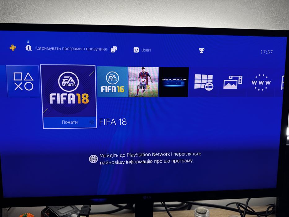 PS4 Pro 1TB + джойстик + 4 игры (FIFA 15/16/18/20) В хорошем состояние