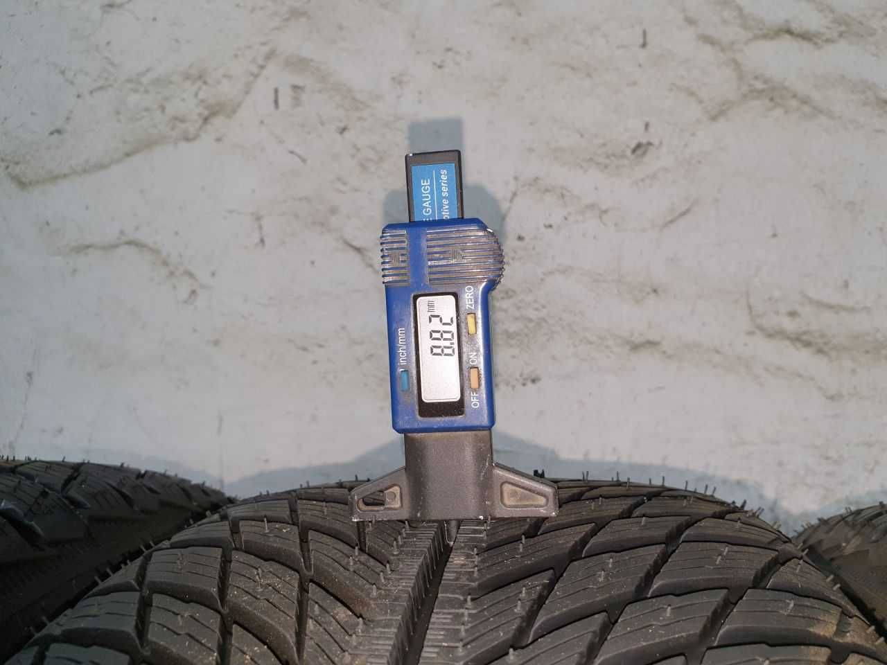 Cztery Nowe Opony zimowe 235/55R18 8,8mm Michelin Pilot Alpin 5 SUV