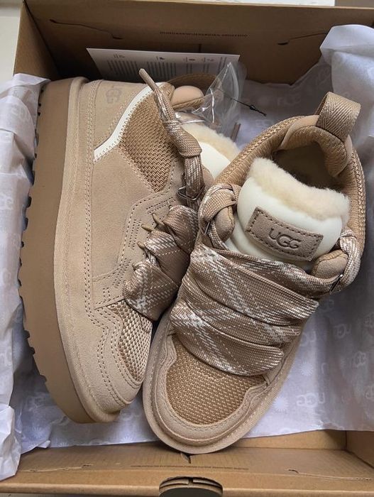 кросівки UGG Lowmel