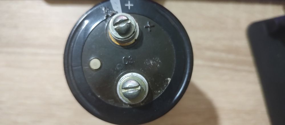 Продам конденсатор 450 v
