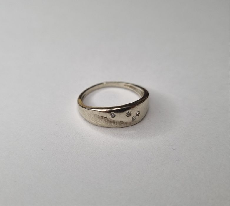 Złoty pierścionek z cyrkoniami złoto 585