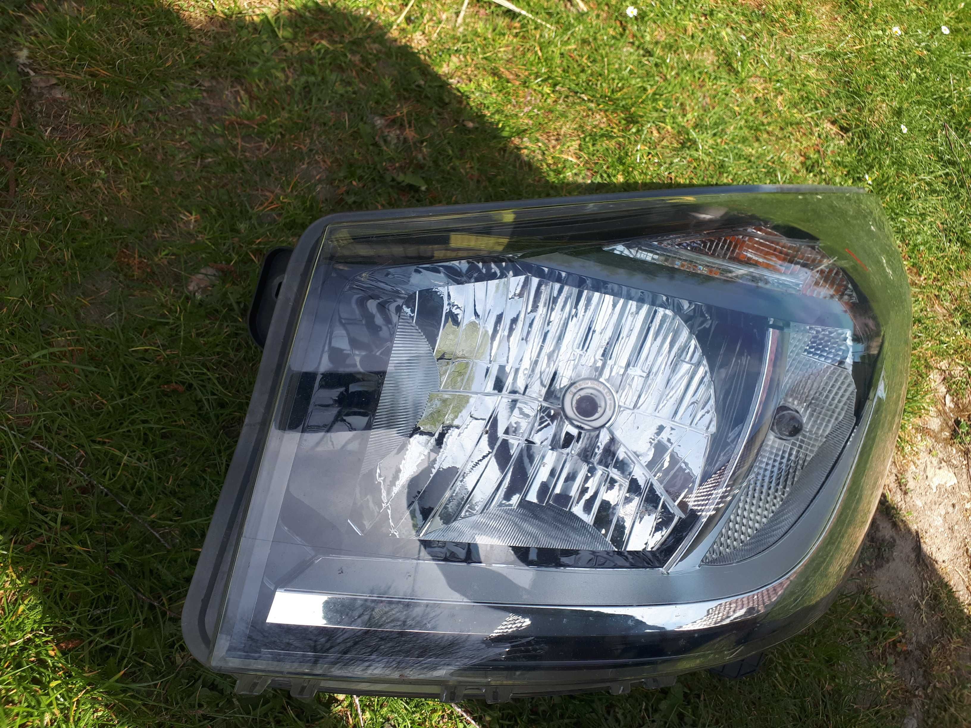 Renault Trafic III lampa przód lewy kompletna