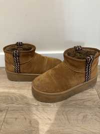 Зимние сапоги  типо UGG Platform