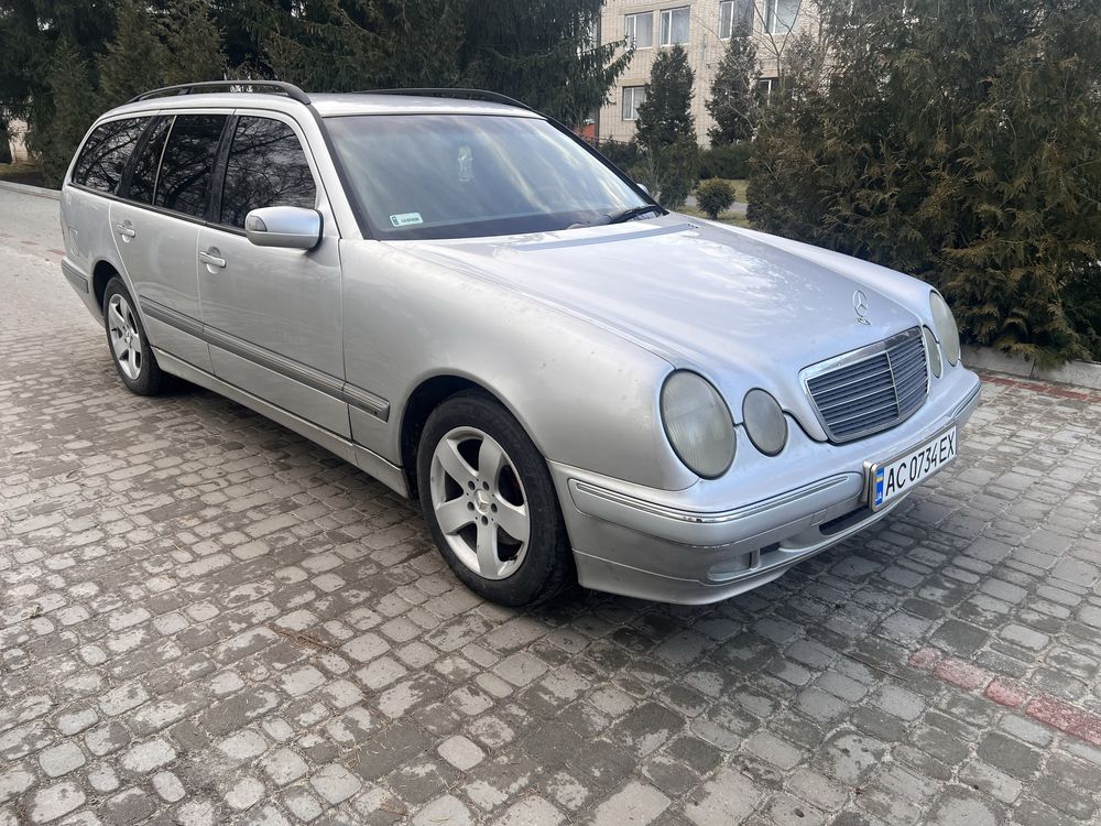 Mersedes-Benz. E-270  2.7 дизель