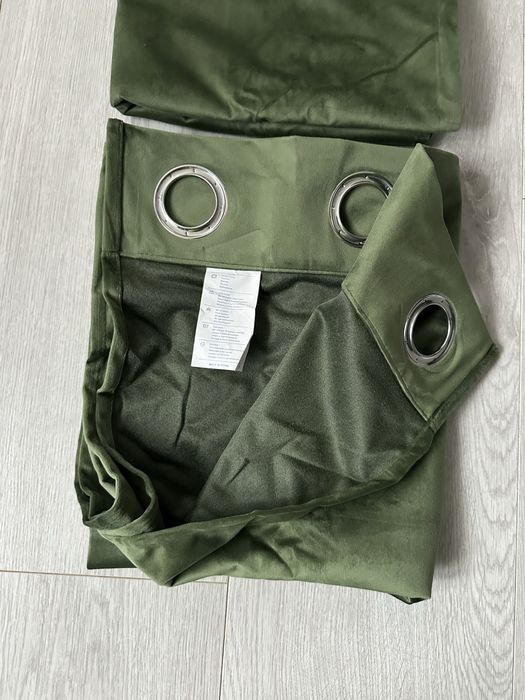 2 Zasłony 117x137cm Aksamitne Zaciemniające Termiczne Na Przelotkach