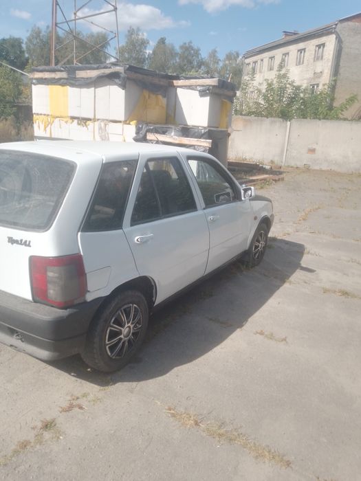 Автомобиль фиат типо